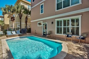 House, 5 Bedrooms, Ocean View, Sea Facing | Outdoor pool