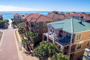 House, 5 Bedrooms, Ocean View, Sea Facing | Front of property