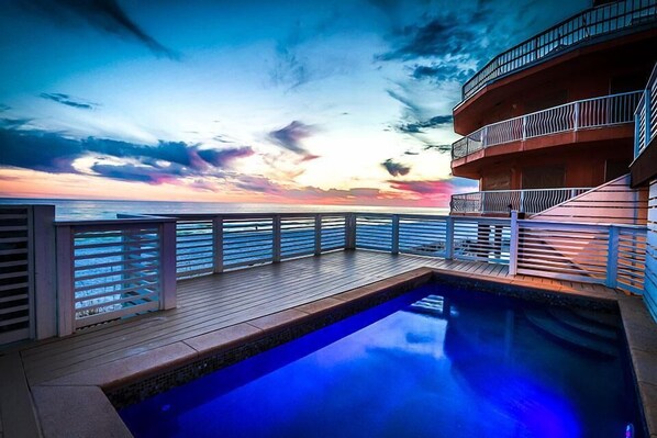 House, 6 Bedrooms, Ocean View, Beachfront | Outdoor pool