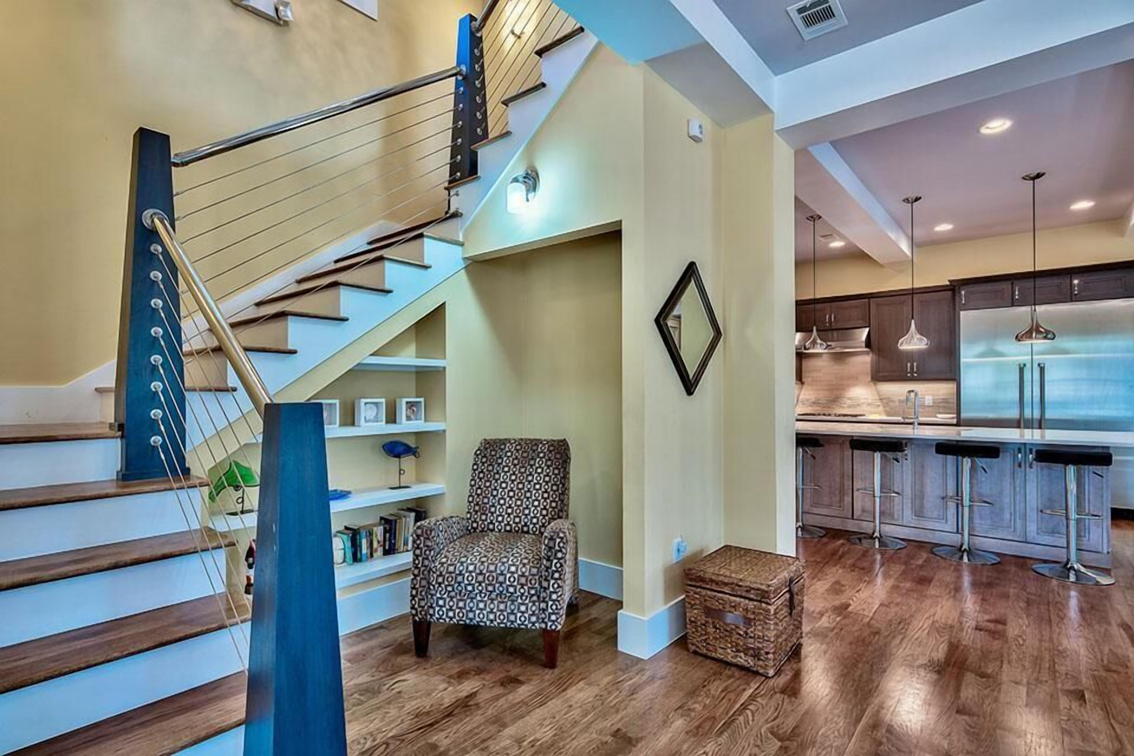 House, 4 Bedrooms, Sea Facing | Staircase