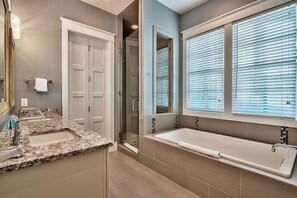 Ferienhaus, 4 Schlafzimmer, Meerseite | Badezimmer