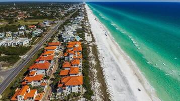 House, 5 Bedrooms, Ocean View, Beachfront | Aerial view