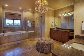 Bathroom - Laissez Faire 5 Bedroom Holiday Home by Five Star Properties (Santa Rosa Beach)