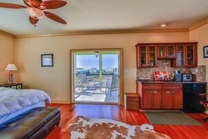 House, 3 Bedrooms, Ocean View, Sea Facing | Living area