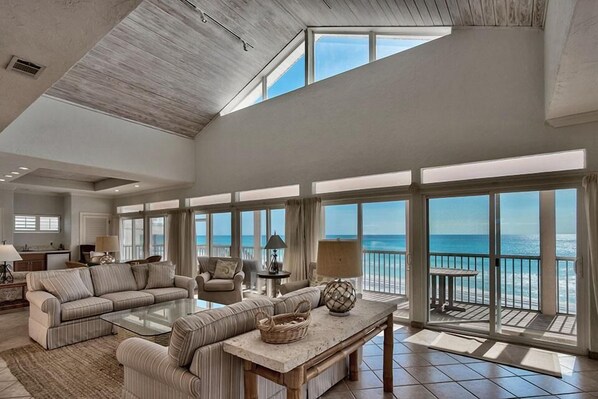 House, 4 Bedrooms, Ocean View, Beachfront | Living area | TV