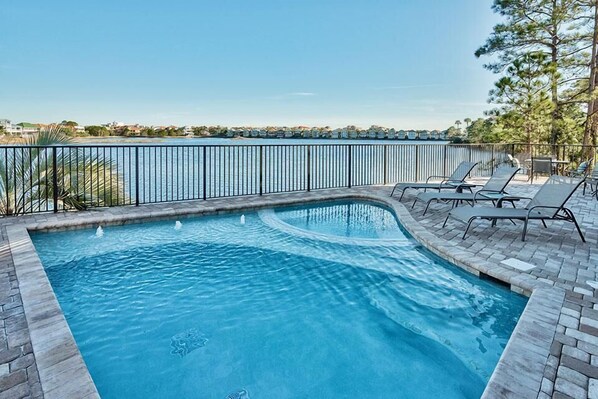 Maison, 5 chambres, vue mer | Piscine extérieure