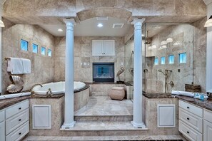 Maison, 6 chambres, vue océan, en front de plage | Salle de bain