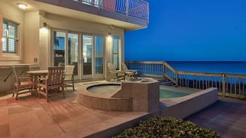 House, 6 Bedrooms, Ocean View, Beachfront | Terrace/patio