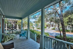 House, 3 Bedrooms, Sea Facing | Porch