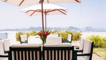 Breakfast, lunch, dinner served; pool views