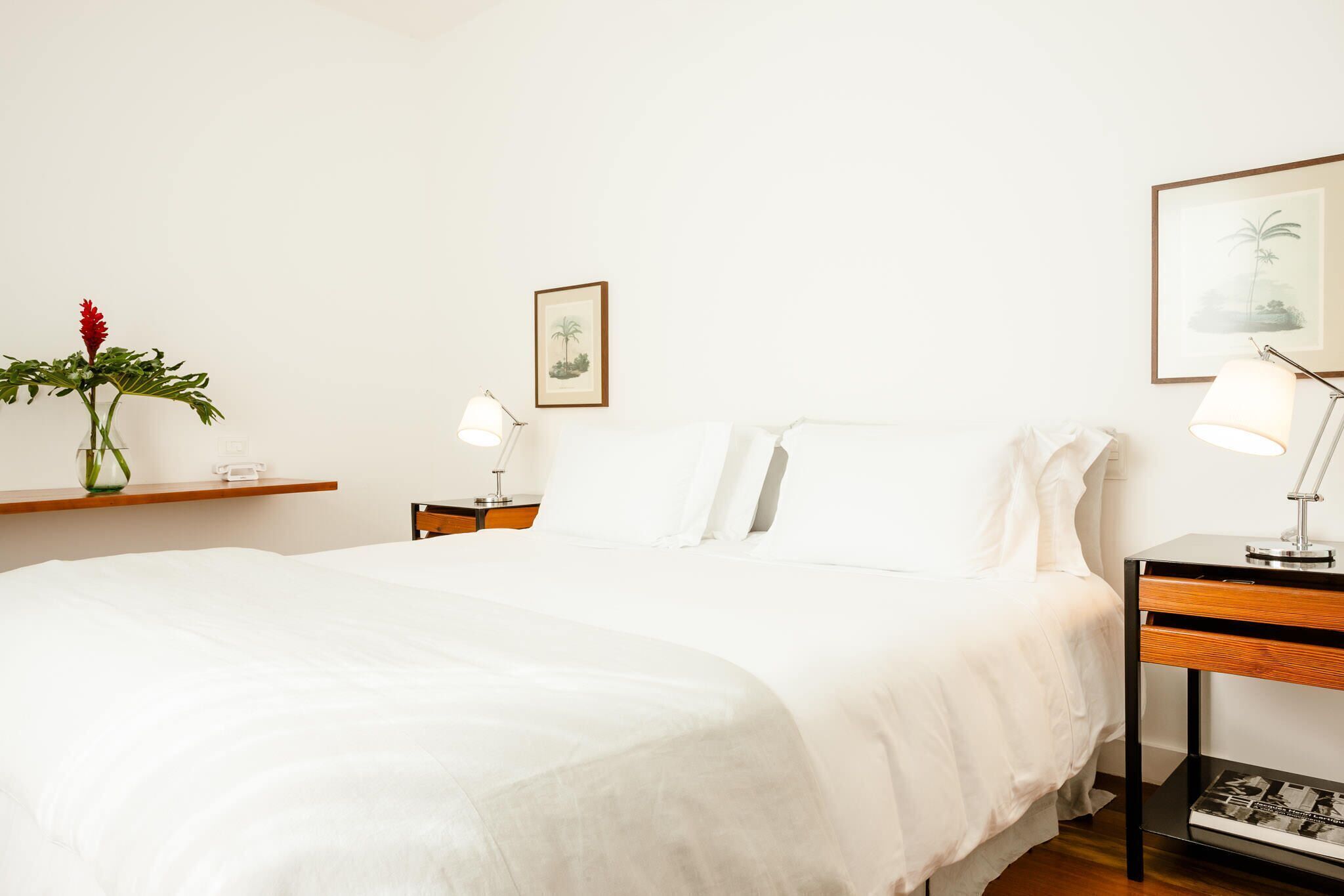 1 bedroom, premium bedding, down comforters, pillowtop beds