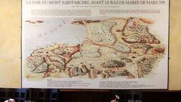 Lunch and dinner served, Regional cuisine