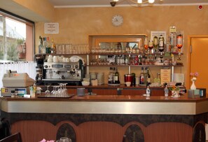 Bar (en la propiedad)