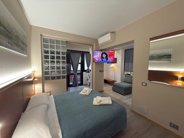 Couette en duvet d'oie, minibar, coffres-forts dans les chambres, bureau