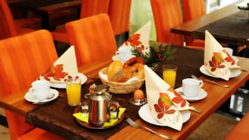 บริการอาหารเช้าและอาหารเย็น, อาหารประจำภูมิภาค