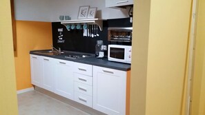 Daily buffet breakfast (EUR 4 per person)