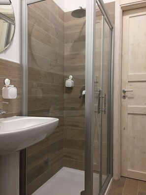 Club Double Room | Bathroom
