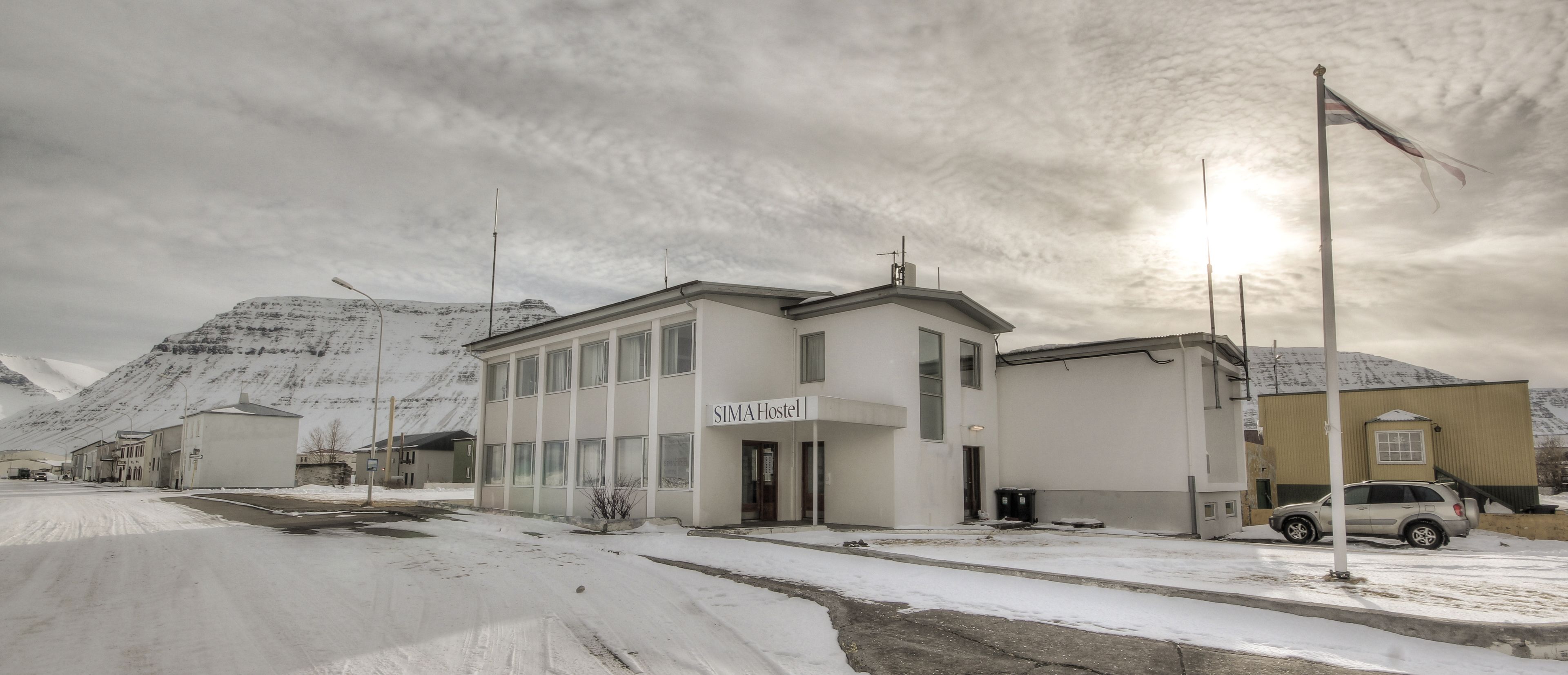 Vista frontal de la propiedad