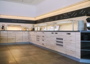 Petit déjeuner buffet compris tous les jours