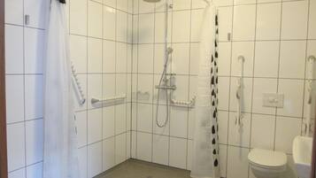Family Studio | Bathroom | Shower, free toiletries, hair dryer, towels