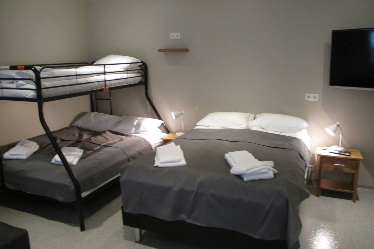 Family Studio | 1 bedroom, blackout curtains, free cots/infant beds, free WiFi
