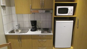 Estudio (3 persons) | Cocineta privada