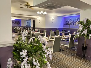 Breakfast and dinner served, British cuisine - Ruskin Hotel (Blackpool)