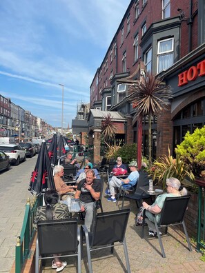 Terrace/patio - Ruskin Hotel (Blackpool)