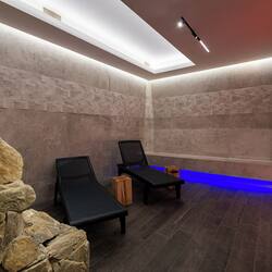 Sauna seca, banheira de hidromassagem, tratamentos corporais