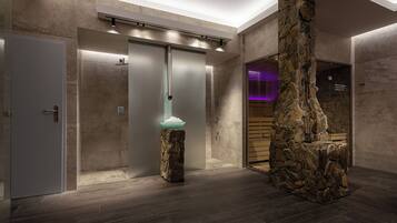 Sauna, boblebad, kropsbehandlinger, body wrap-behandlinger