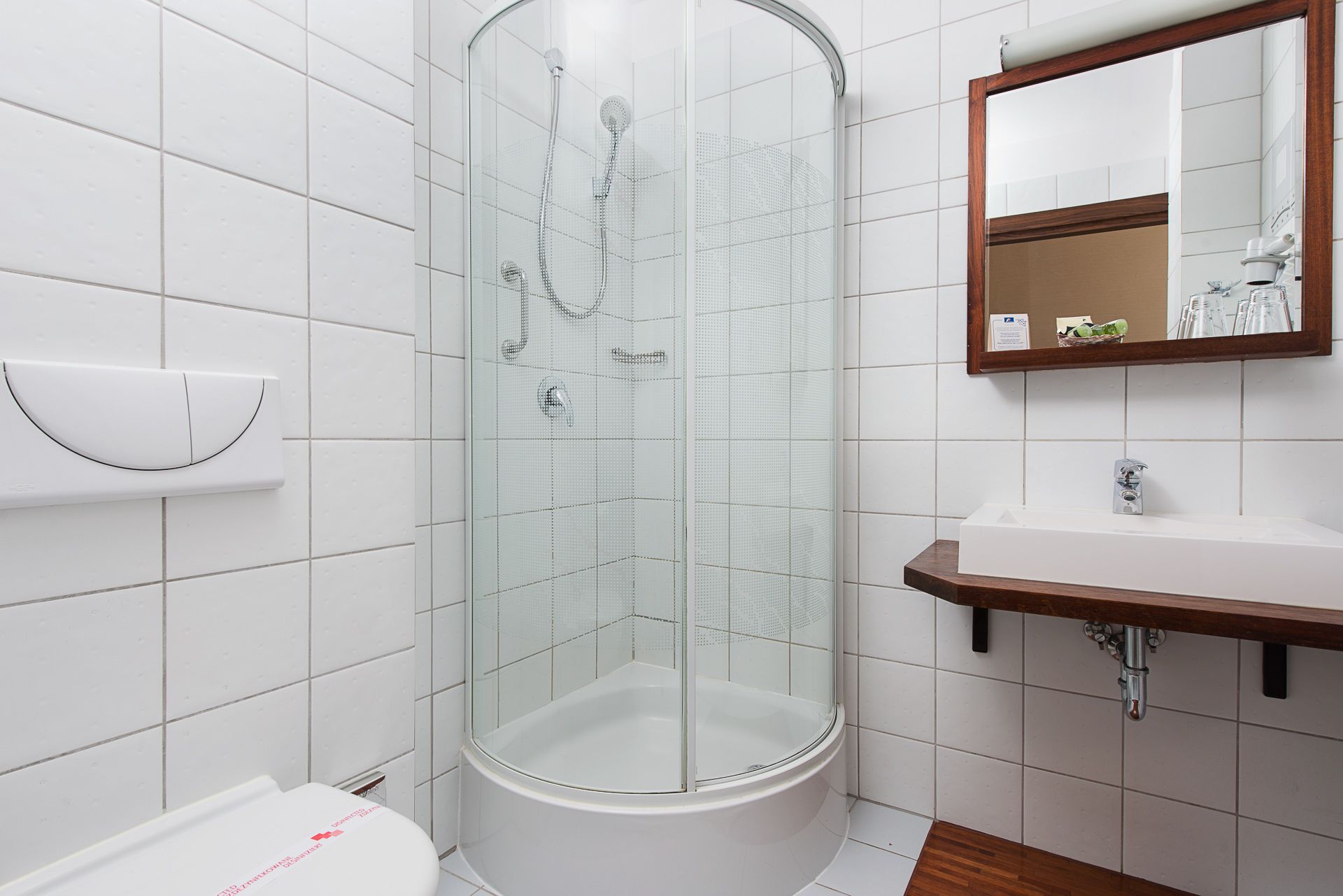 bungalow, 2 bedrooms, sea view | bathroom | hair dryer, bathrobes, towels, soap