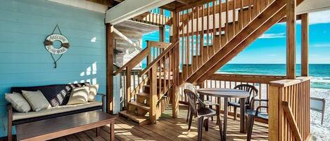 House, 3 Bedrooms, Ocean View, Beachfront | Property grounds