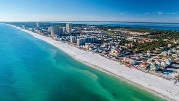 House, 6 Bedrooms, Ocean View, Beachfront | Beach/ocean view