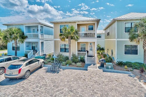 Beach Nest 4 Bedroom Holiday Home by Five Star Properties