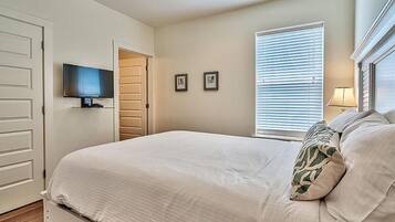 House, 4 Bedrooms, Sea Facing | 4 bedrooms