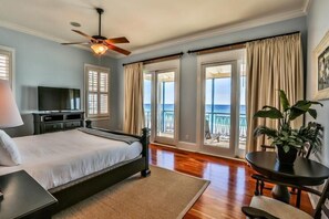 House, 5 Bedrooms, Ocean View, Beachfront | 5 bedrooms - Bella Beach 5 Bedroom Holiday Home by Five Star Properties (Miramar Beach)