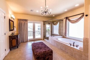 House, 5 Bedrooms, Ocean View, Sea Facing | Bathroom | Shower, towels - Bella Destina 5 Bedroom Holiday Home by Five Star Properties (Destin)