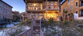 Bella Luna 4 Bedroom Holiday Home by Five Star Properties