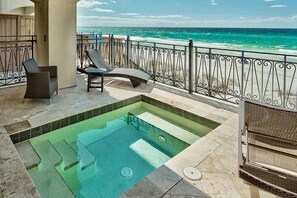 House, 5 Bedrooms, Ocean View, Beachfront | Pool