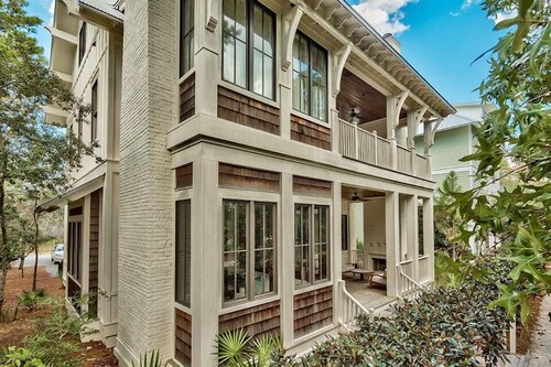 Blissful Shores 7 Bedroom Holiday Home by Five Star Properties