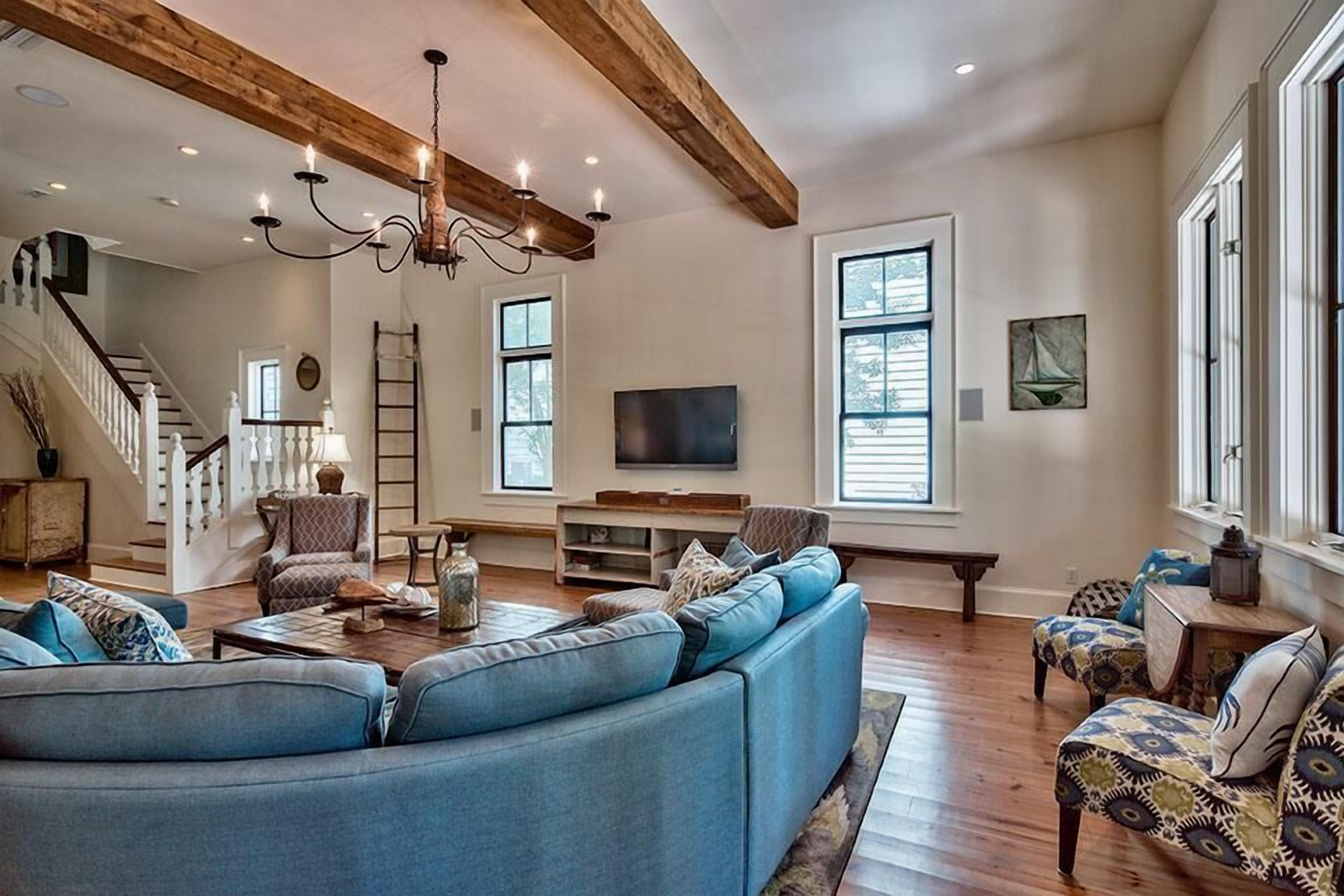 House, 6 Bedrooms, Sea Facing | Living area