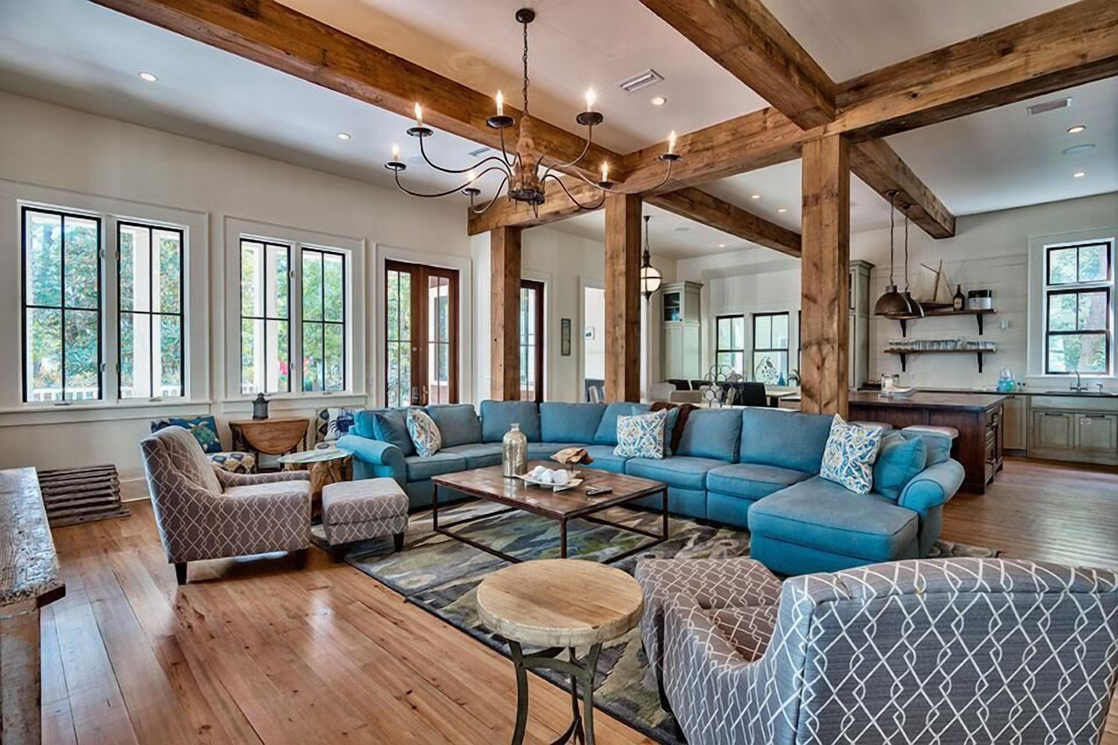 Hus, 6 soverom, sjøvendt | Oppholdsområde