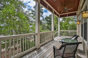 House, 6 Bedrooms, Sea Facing | Balcony