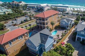 Aerial view - Bottoms Up 7 Bedroom Holiday Home by Five Star Properties (Destin)
