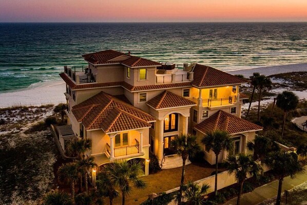 منظر من الجو على ارتفاع عالٍ