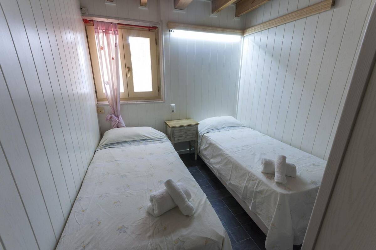 1 bedroom, individually decorated, free WiFi