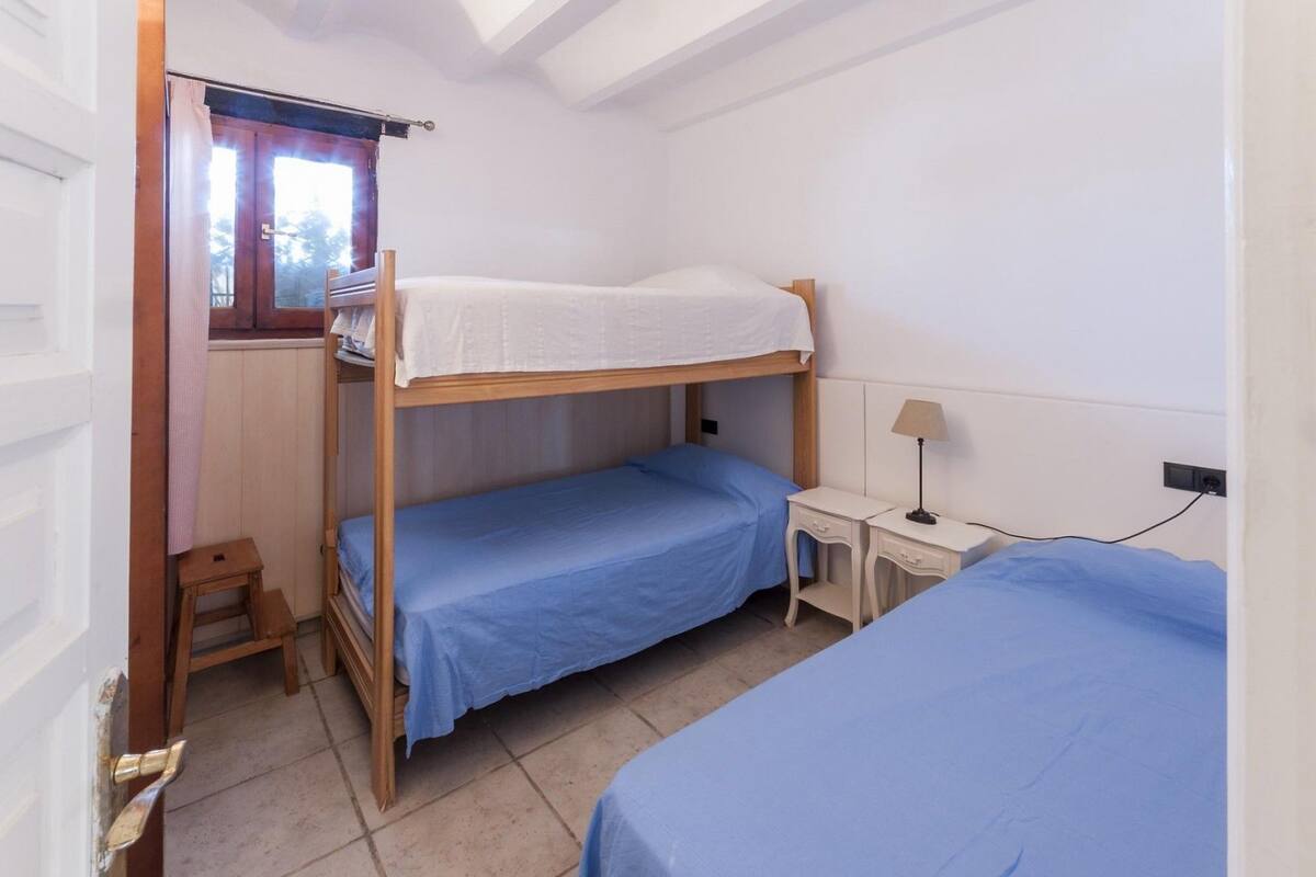 Basic House, 2 Bedrooms, Beachside | 1 bedroom, individually decorated, free WiFi