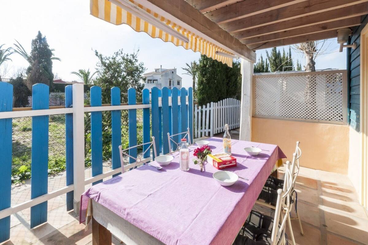 Family House, Multiple Bedrooms, Pool Access, Beachside | Terrace/patio