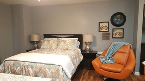 Luxury Room, 1 Queen Bed, Kitchen