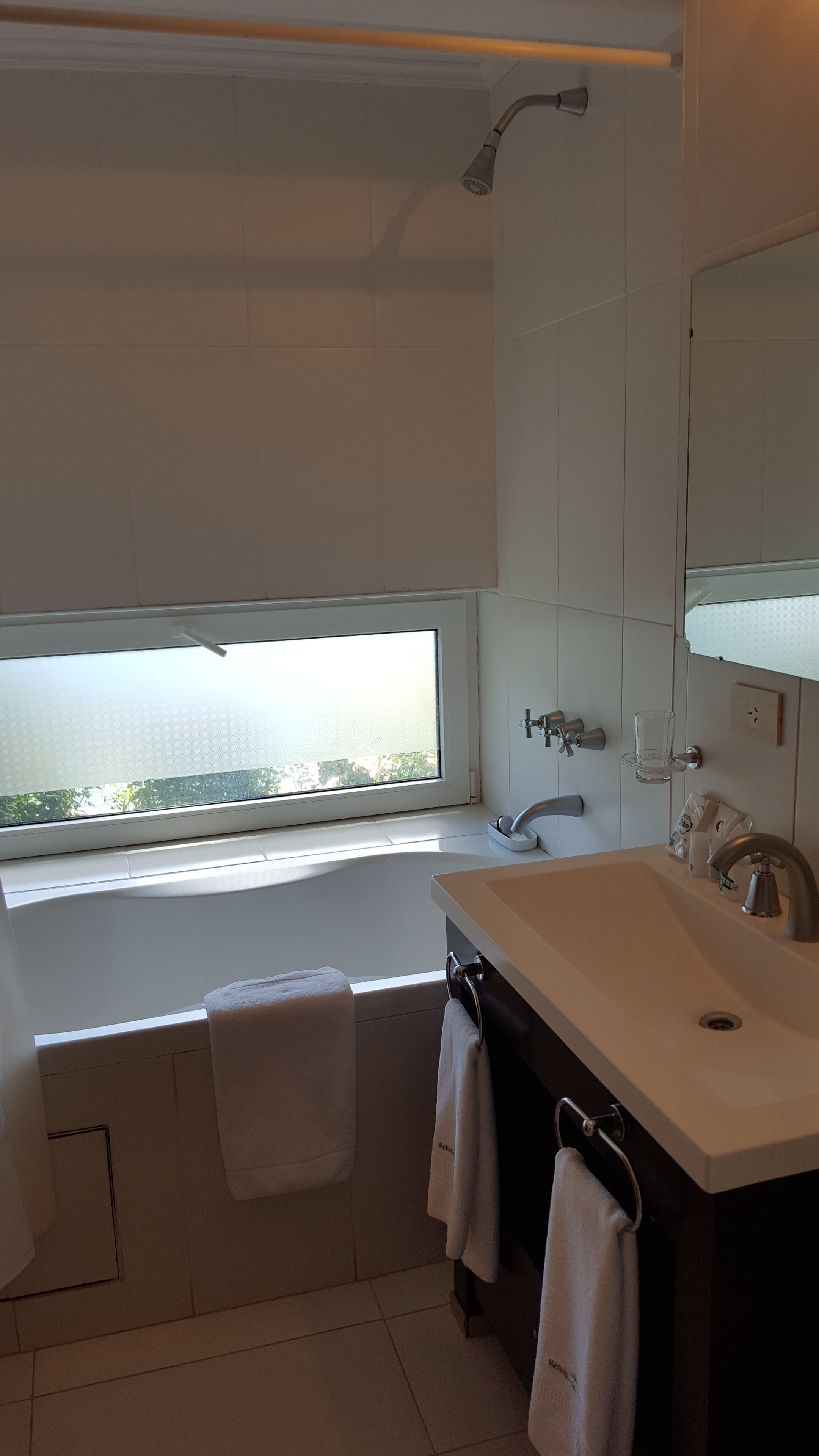 Photo - Refugio del Lago